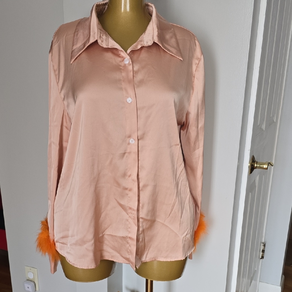 Women's Button Down Peach And Orange Satin Shirt NWOT